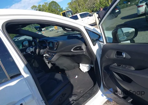 2025 Chrysler Pacifica Select z USA, uszkodzony, nr VIN 2C4RC1BG7SR580242